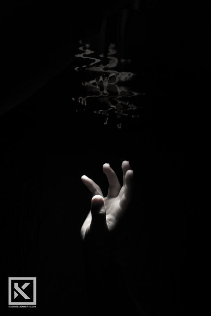drowning-sqibb-studio-quality-invisible-black-background