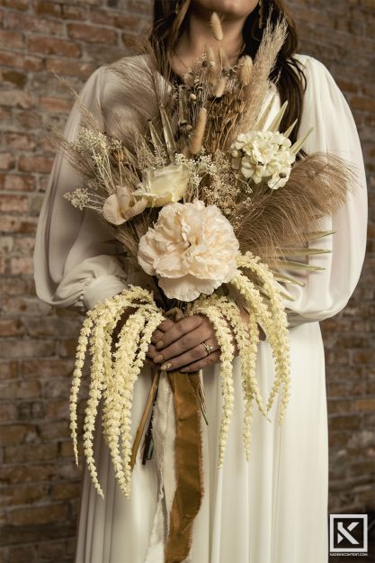 Kaden-Stephens-autumn-fashion-accessories-bride-bouquet-flowers-wedding